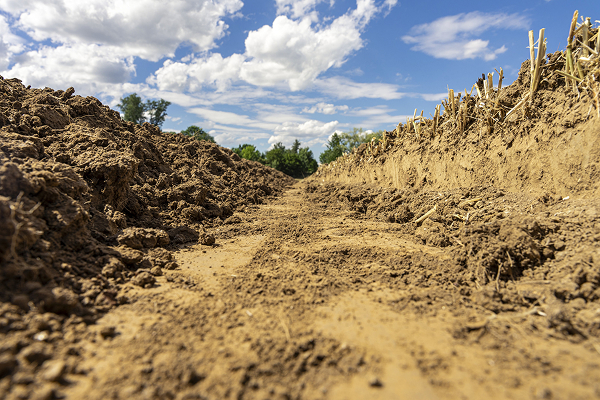 Pöttinger Bodenbearbeitung Pflug Fischer Landmaschinen