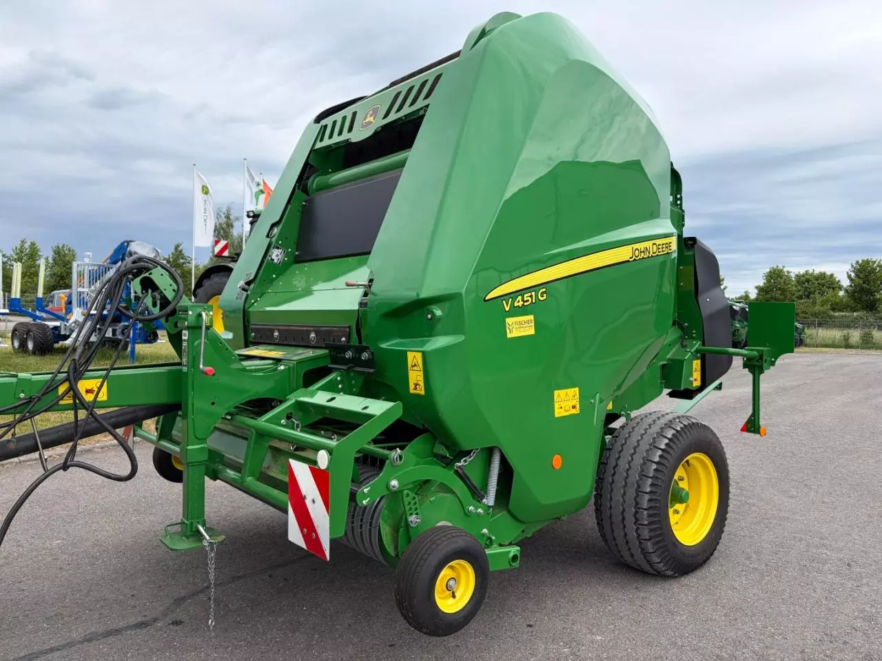 John Deere V451G Rundballenpresse