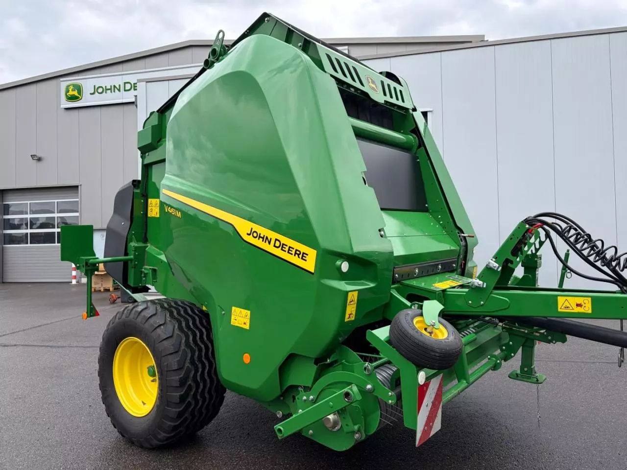 John Deere V461M Isobus Rundballenpresse