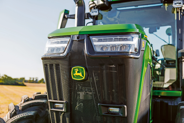 John Deere 6R Traktor – Fischer Landmaschinen