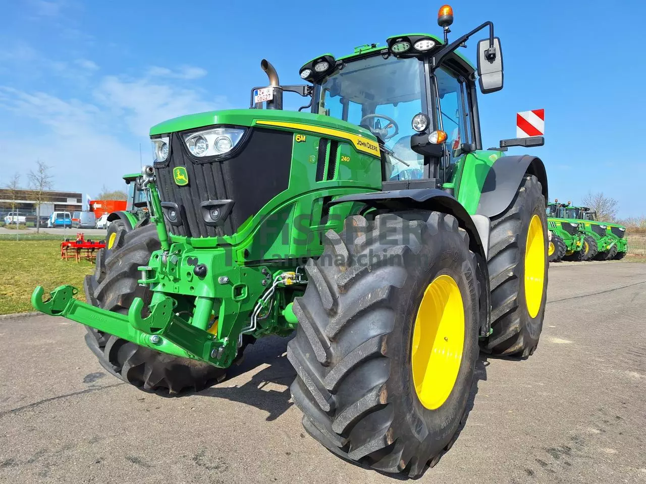 John Deere 6M 240 Traktor