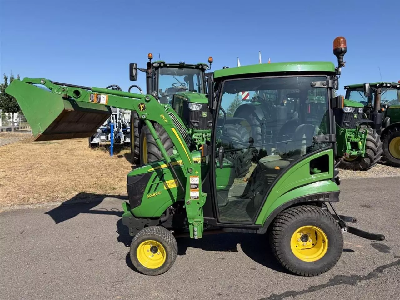 John Deere 1026R Ansicht 2
