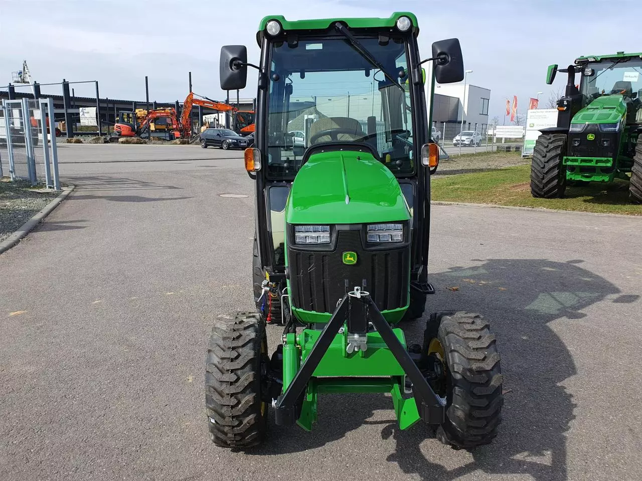 John Deere 2026R Ansicht 2