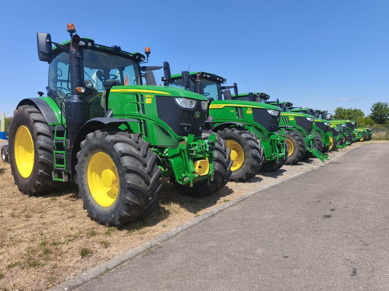 Gebrauchte John Deere Traktoren bei Fischer Landmaschinen