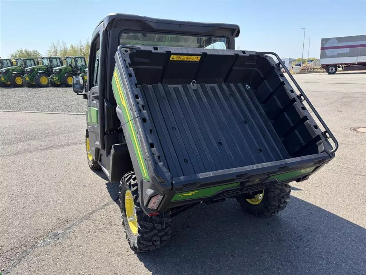 John Deere Gator XUV875M – Bild 5