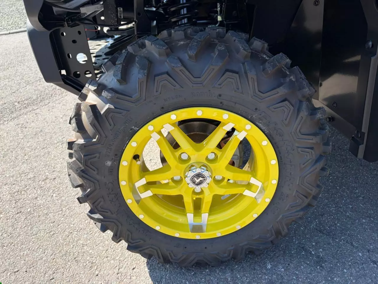 John Deere Gator XUV875M – Bild 8