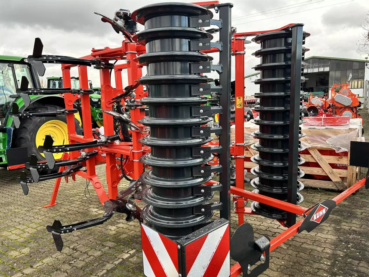 KUHN Cultimer L400R Grubber – Bild 4
