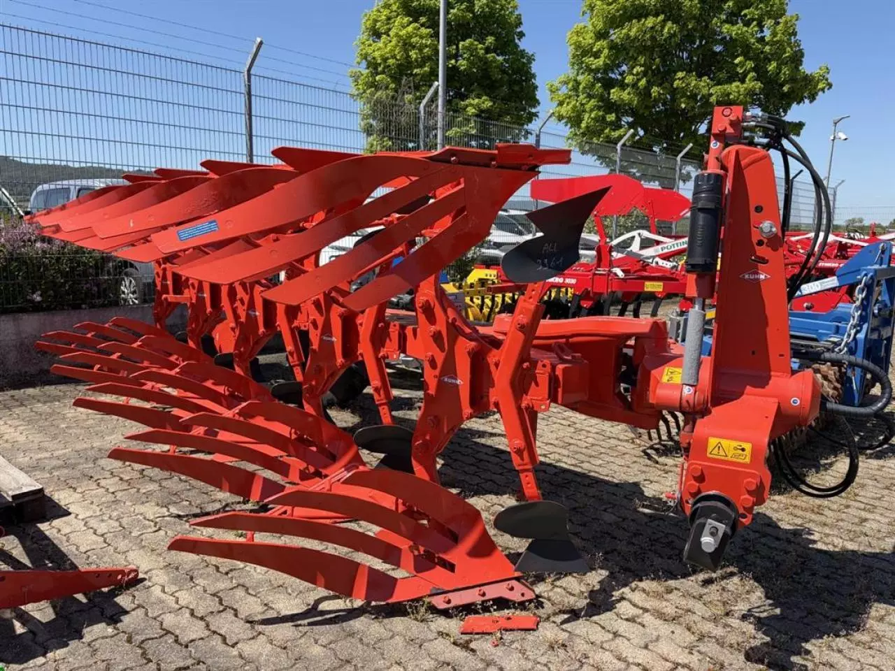KUHN Vari-Master 153 4E+1, Volldrehpflug 5-scharig, Baujahr 2023