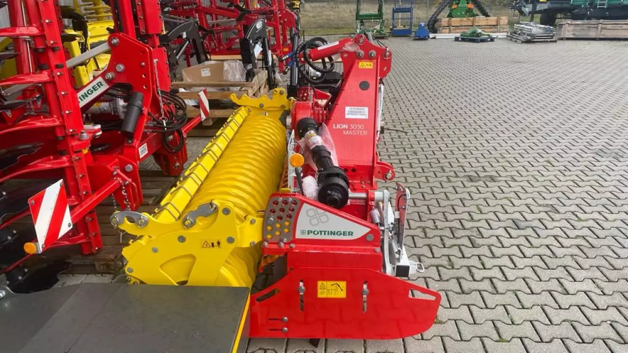 Pöttinger LION 3030 MASTER Kreiselegge – Bild 3