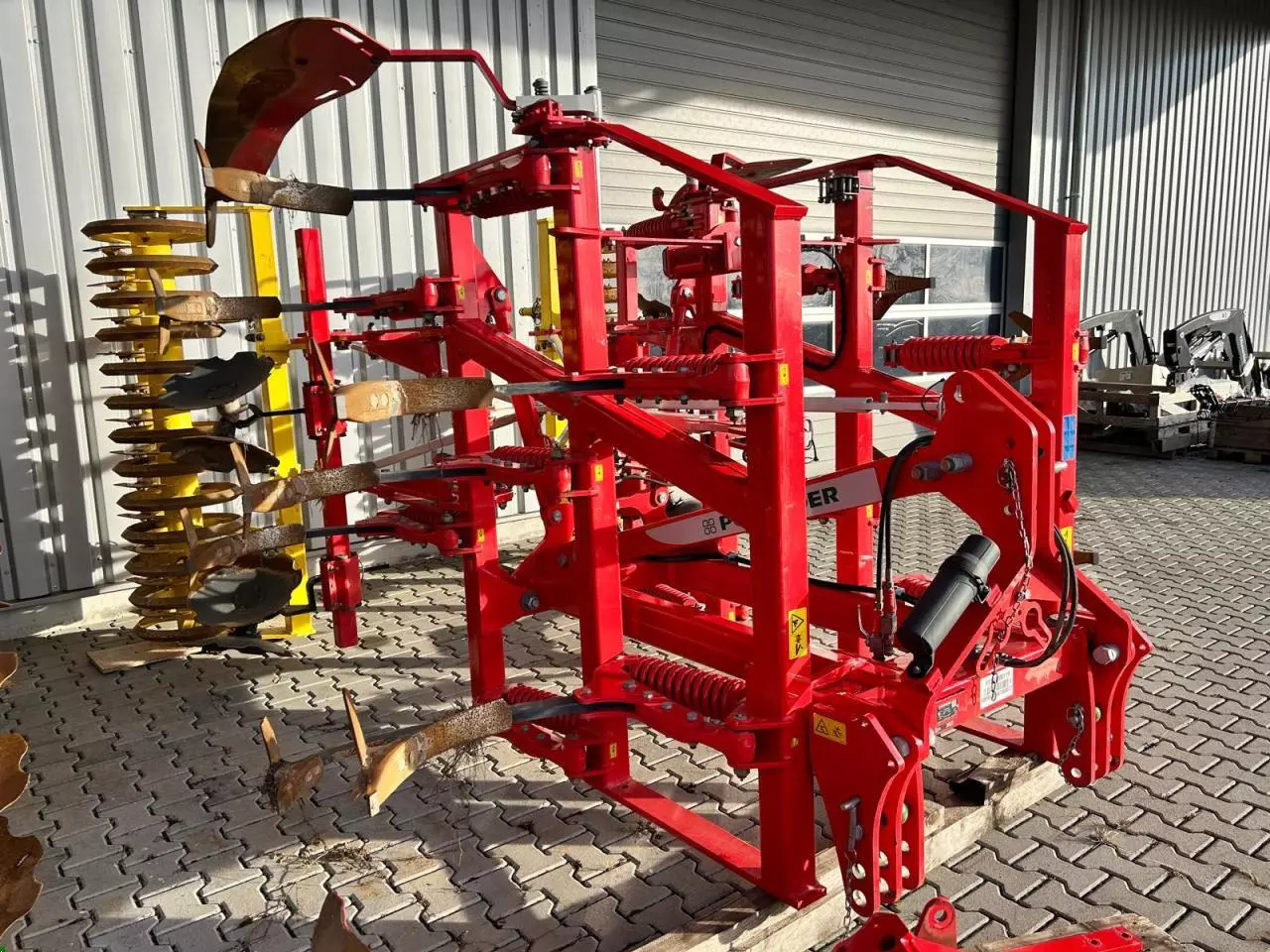 Pöttinger SYNKRO 4030 K NOVA Grubber – Bild 3